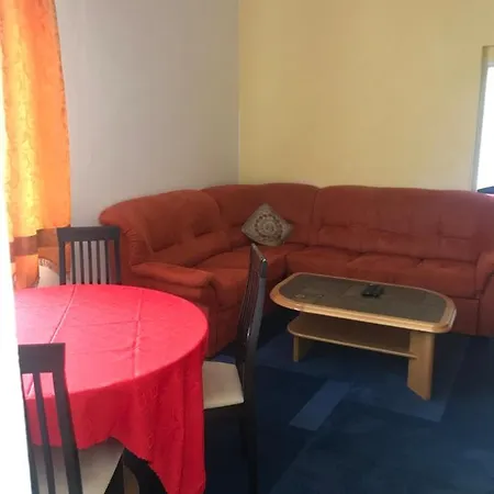Apartman 4 Διαμέρισμα *